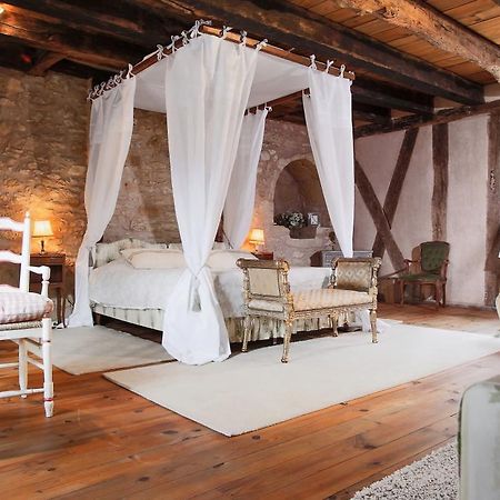 Villa La Roseraie Avec Acces Piscine Hotel La Roseraie Montignac-Lascaux Luaran gambar