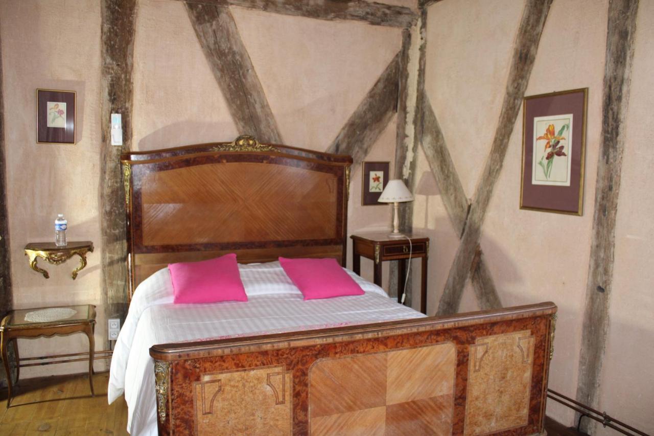 Villa La Roseraie Avec Acces Piscine Hotel La Roseraie Montignac-Lascaux Luaran gambar