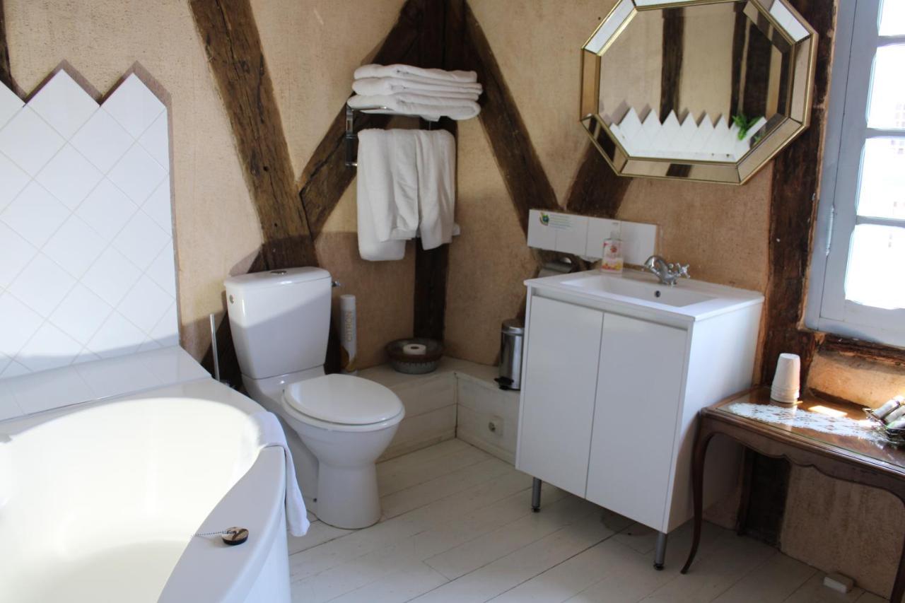 Villa La Roseraie Avec Acces Piscine Hotel La Roseraie Montignac-Lascaux Luaran gambar