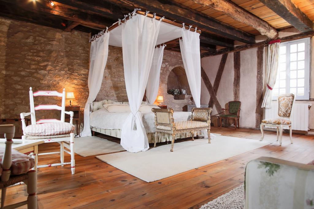 Villa La Roseraie Avec Acces Piscine Hotel La Roseraie Montignac-Lascaux Luaran gambar